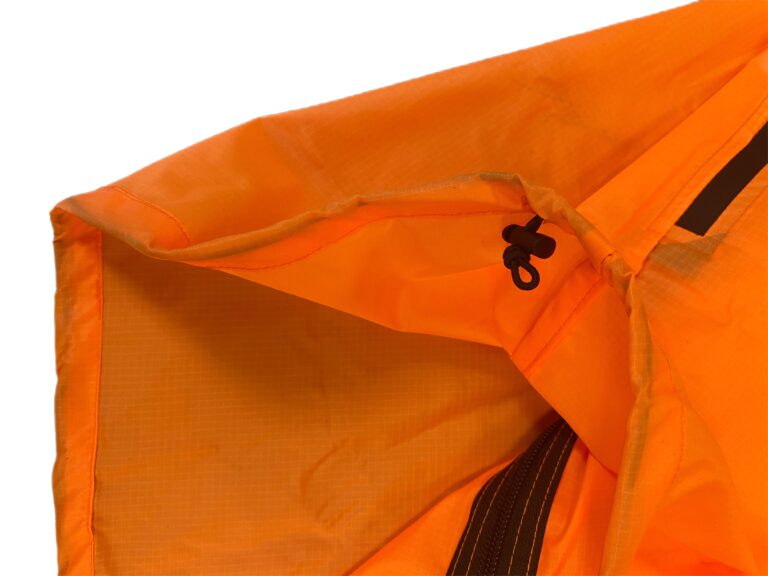 AntiGravityGear 2.0 Rain Jacket - Side Adjustment